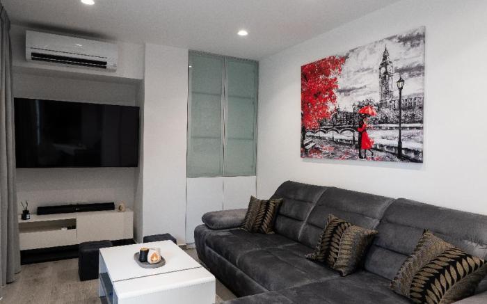 Charming 2 Bedroom House in Iraklio, Greece