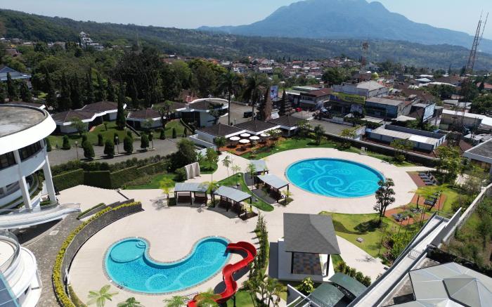 Surya Hotel and Cottages Prigen
