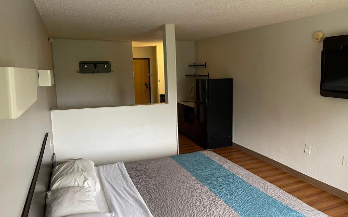 Studio 6  Indianapolis, IN – Southport