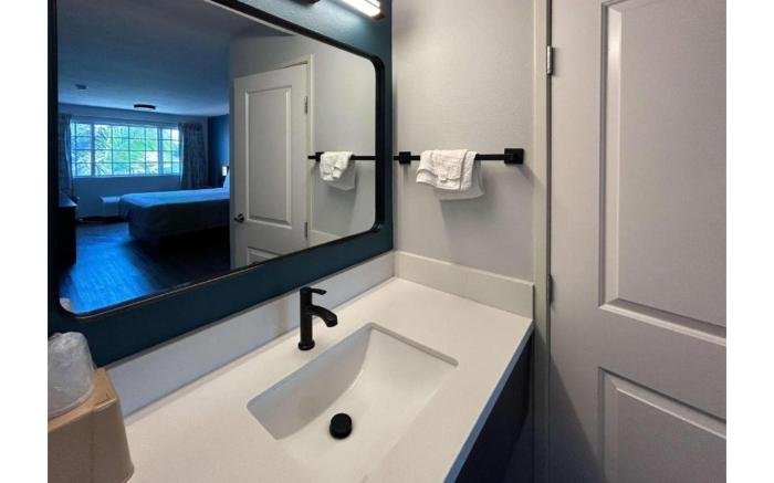 Studio 6  Suites Gardena, CA