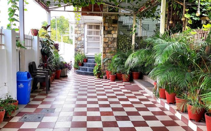 Bloom - Newly renovated home with terrace garden