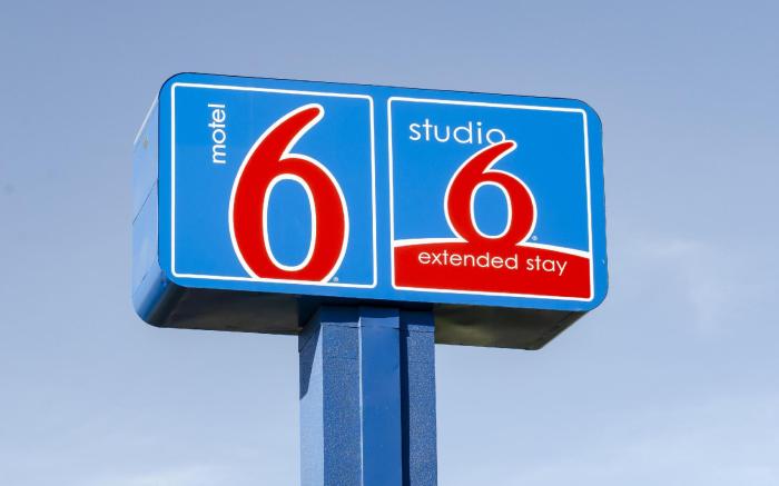 Studio 6  Fresno, CA - Extended Stay