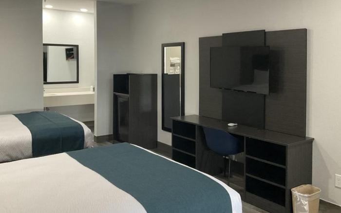 Studio 6  Suites Brenham, TX