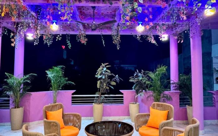 FLAMINGO VILLA