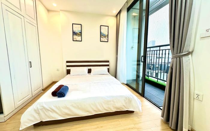 Beautiful Apartment In Vinhomes Green Bay