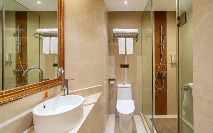 Vienna Hotel Guangzhou Zengcheng Xintang Shacun Metro Station