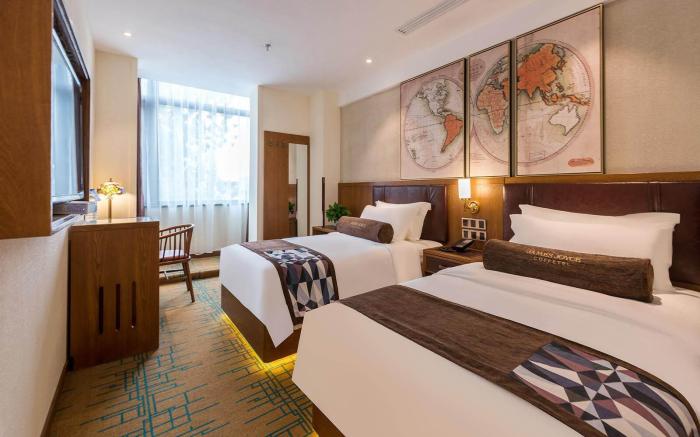 James Joyce Coffetel Beijing Guomao Jianguomen Metro Station