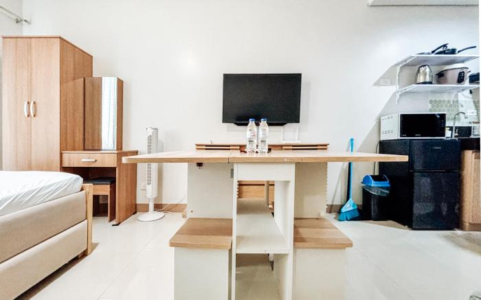 A Simple Yet Cozy Studio