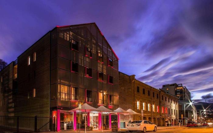 Salamanca Wharf Hotel