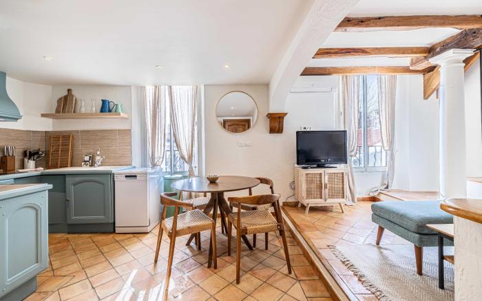 Charming apartment  heart of Suquet neighborhood