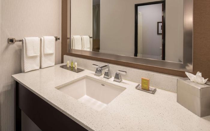 Doubletree by Hilton Vancouver