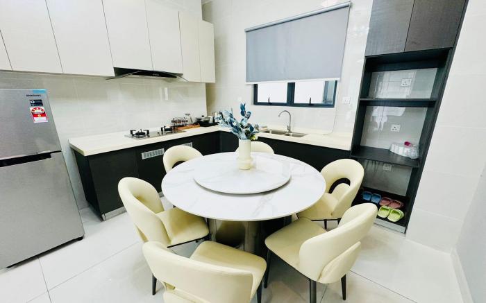 Danga Bay Seaview BayPoint Retreat