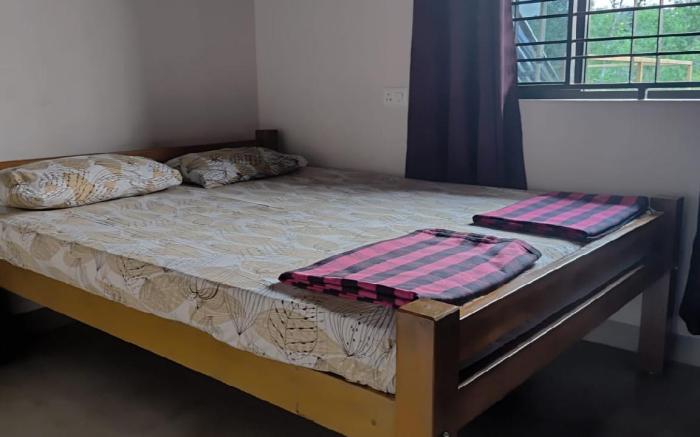 Suvarna TOURIST HOME