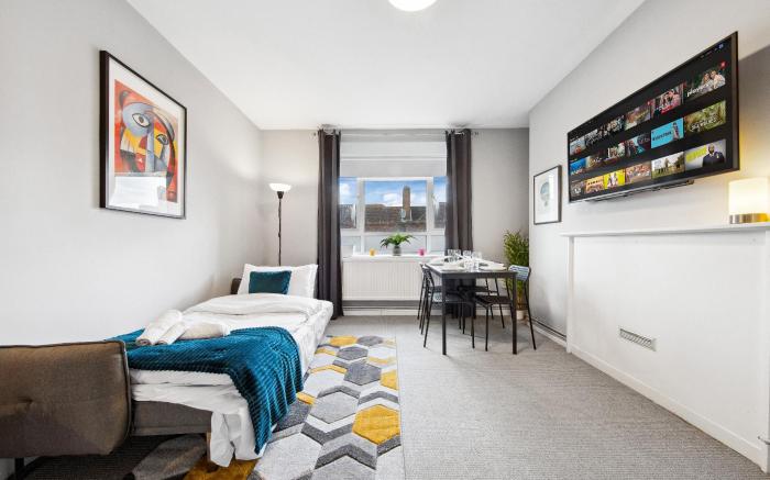 White City Retreat - 2 Bedroom