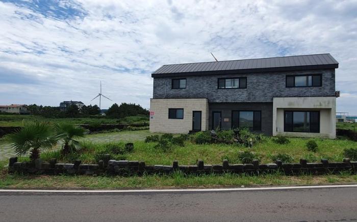 Jeju Noeul Bori Pension