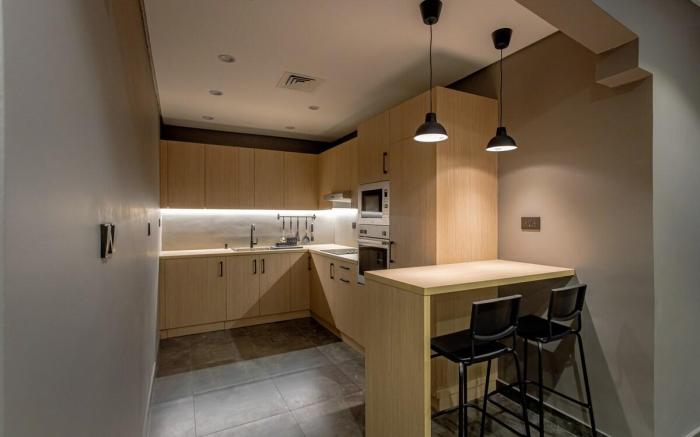 Luxury 2 Bedroom Apartment Near Seaside 102