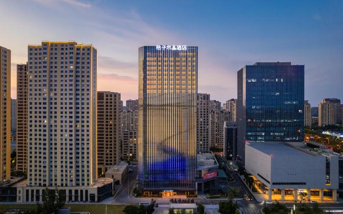 Crystal Orange Xuzhou East Station Vanke New Huai Center Hotel