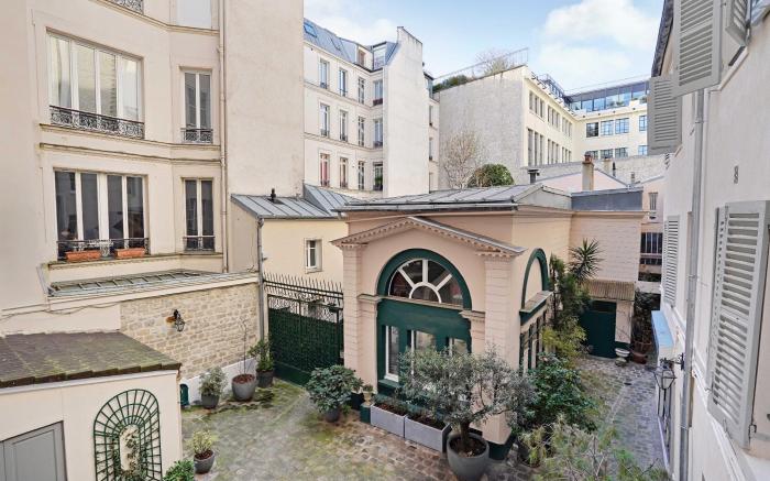 Modern Apartment Champs-Elysées - Saint Honoré