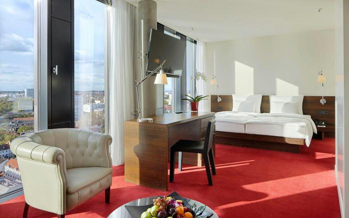 Empire Riverside Hotel