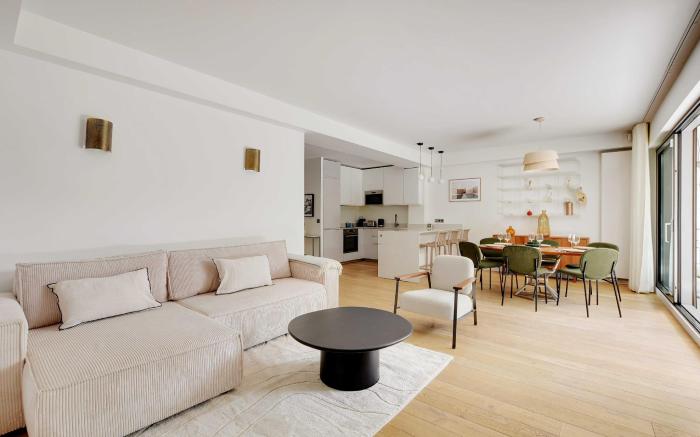 Passy / Eiffel Tower - Amazing 2BR with garden 