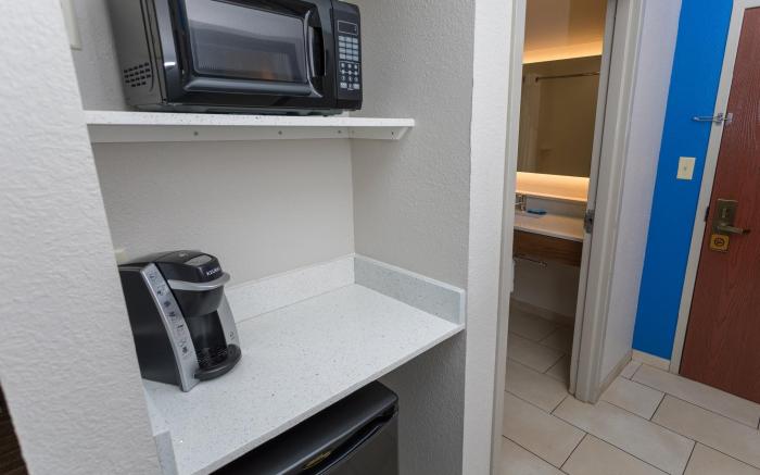Holiday Inn Express Hotel & Suites Athens Alabama by IHG