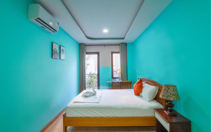 BOOHOSTEL