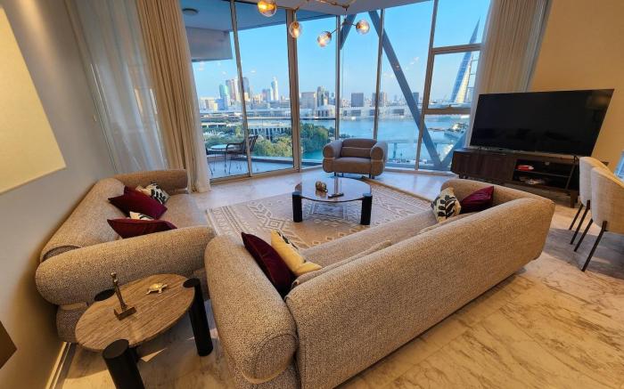 Penthouse Paradise | Iconic Four Seasons View
