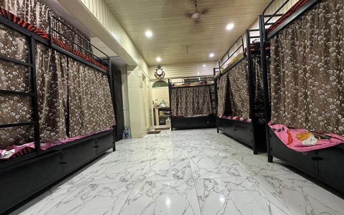 Balaji Dormitory In Andheri