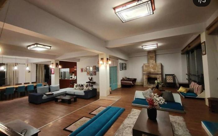 MayaTels - Maya Baas 