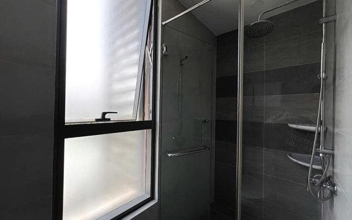 Căn hộ 2 cửa sổ, sát sân bay