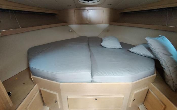 Luxurious Caprie Italia Boat Rental with Breathtaking Ocean Views
