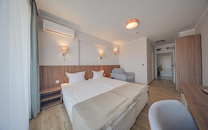 Cinema Hotel