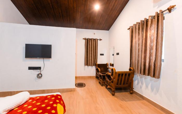 Peacock 5BR Cottages with Private Pool Saligao