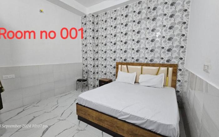 Goroomgo Saral Guest House Ayodhya