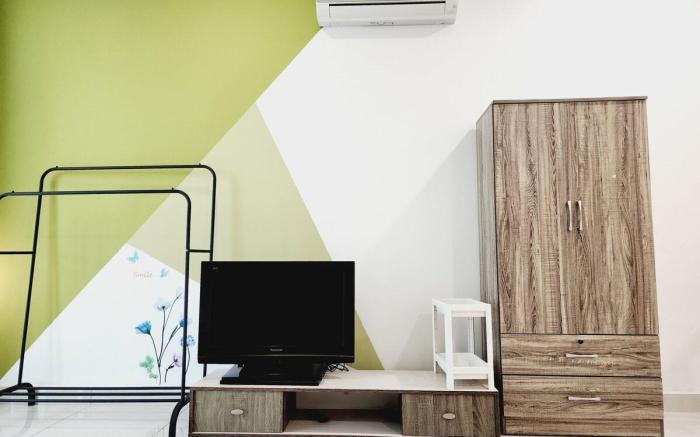 Rare unit with washing machine 1Utama