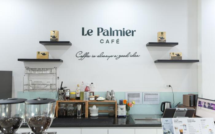 Le Palmier Đuc Hoa Hotel