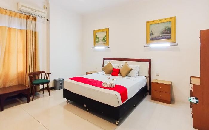 RedDoorz near Focal Point Medan