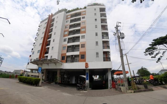 Student Castle Apartment Er