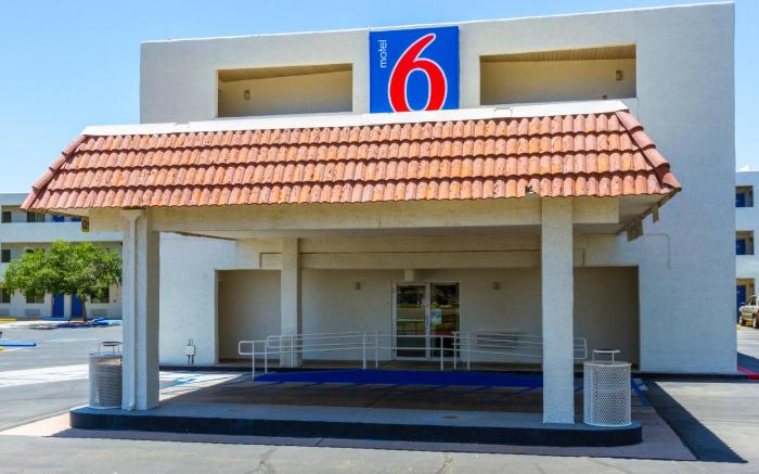 Motel 6 Tempe, AZ – 10461 Airport – Priest Dr