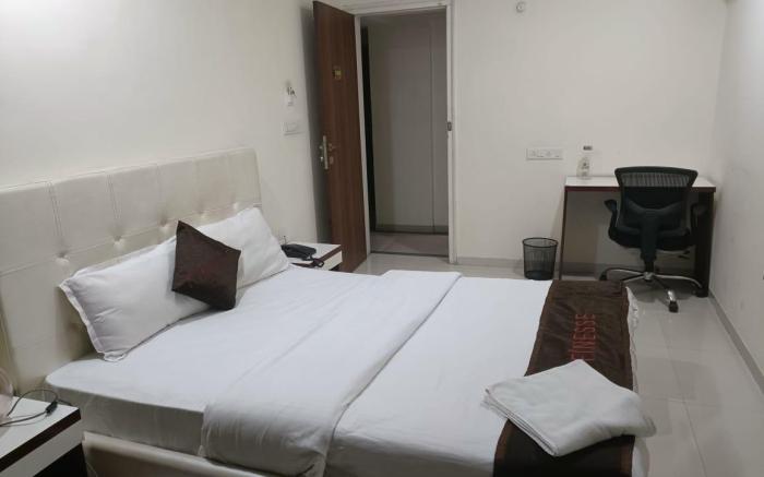 Stay Bay Business Hotel Viman Nagar
