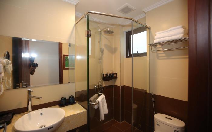 Liberty Hall Tam Coc Hotel & Villa