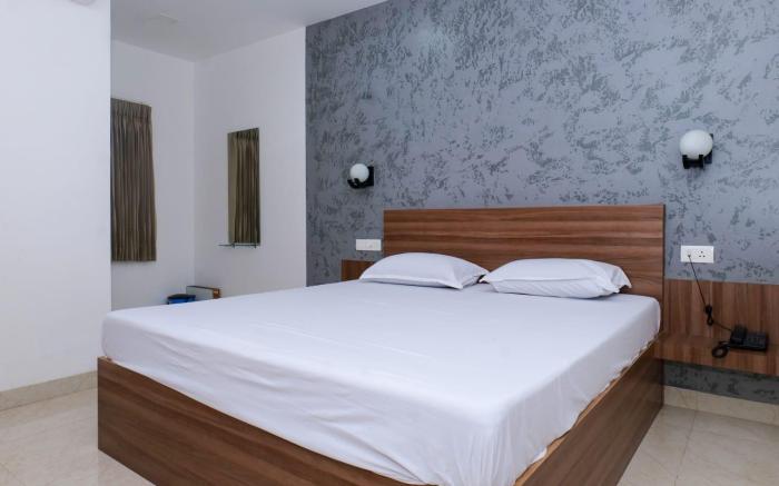 Balu Residency - A Business Class Hotel