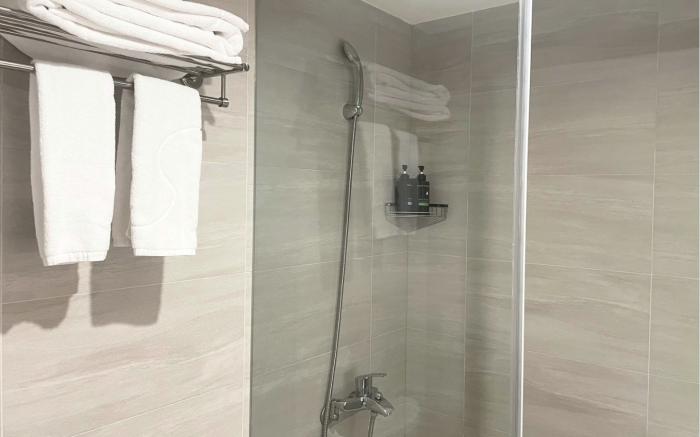Urban King Retreat – Steps to Dongmen MRT K1