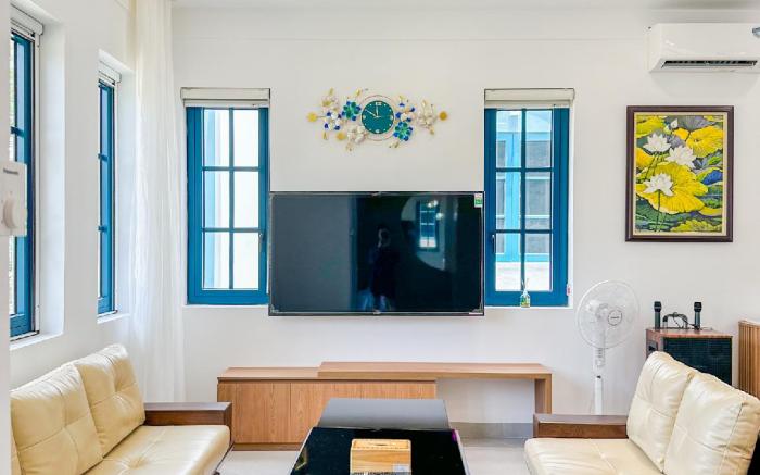 Jolie Villa