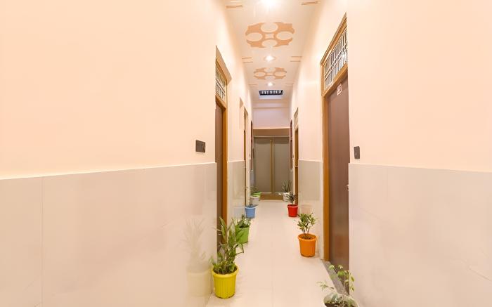 Hridayam Madhuram Hotel