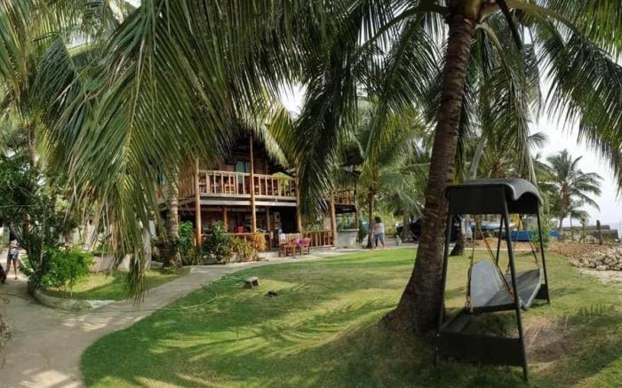 Seafront Log House (201)