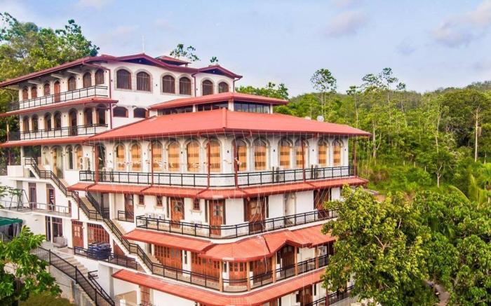 GRAND HIGHWAY RESORT