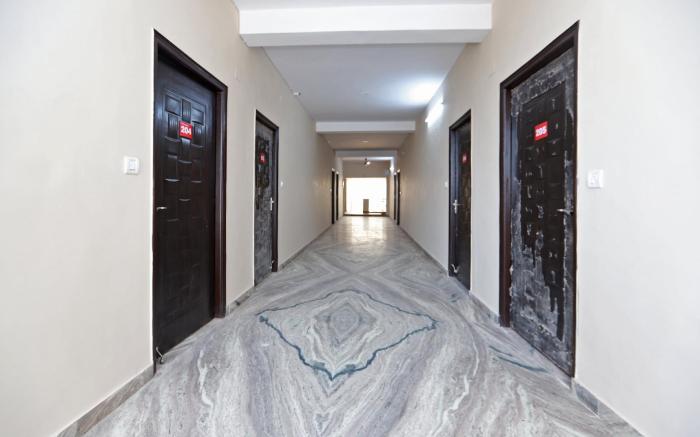 Hotel O Silverline Residency