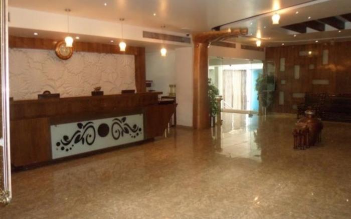 Hotel Maan Residency