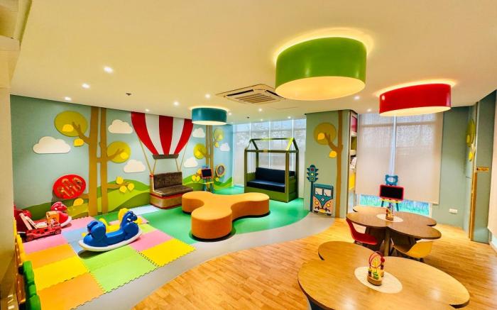 * *36 Executive Garden Suite